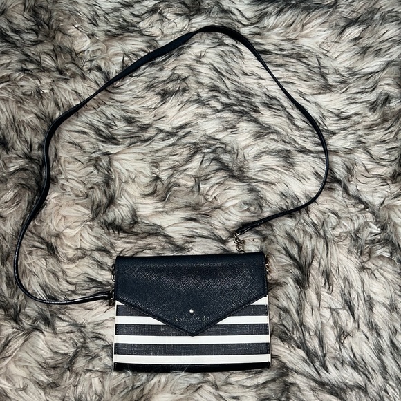 kate spade Handbags - 🔥 S O L D 🔥